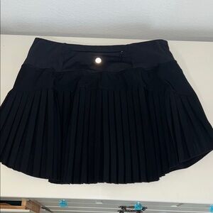 Pleated black tennis skirt